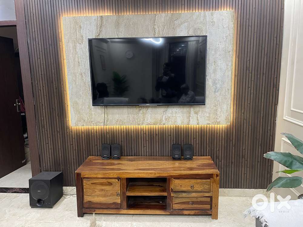 Wooden TV Unit/Trolley