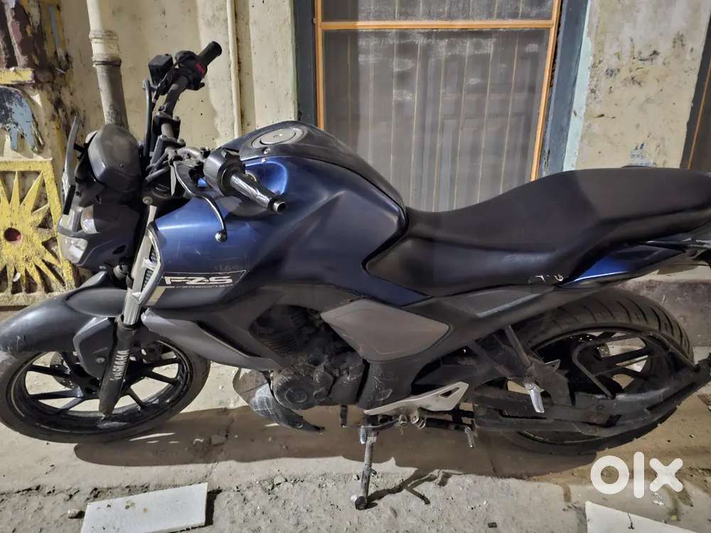 One hand superb condition bike with all paper