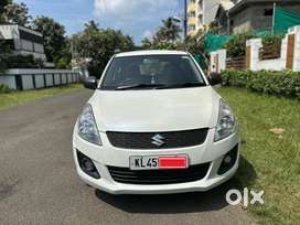 Maruti Suzuki Swift LXI Optional-O, 2017, Petrol