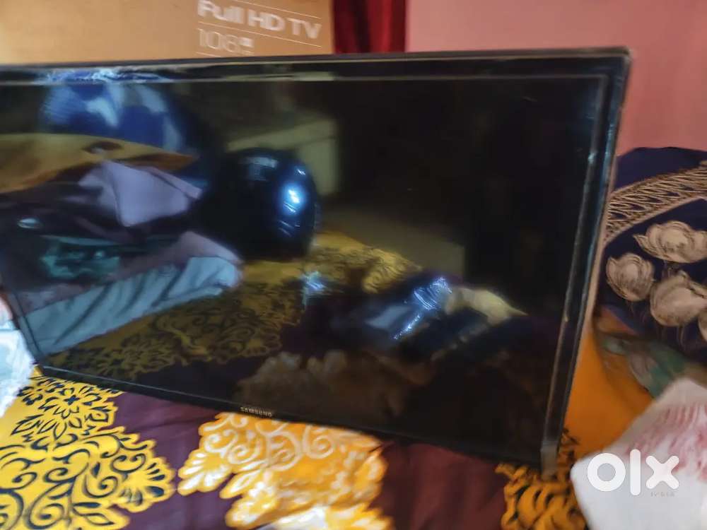 New condition samsung led tv for sell