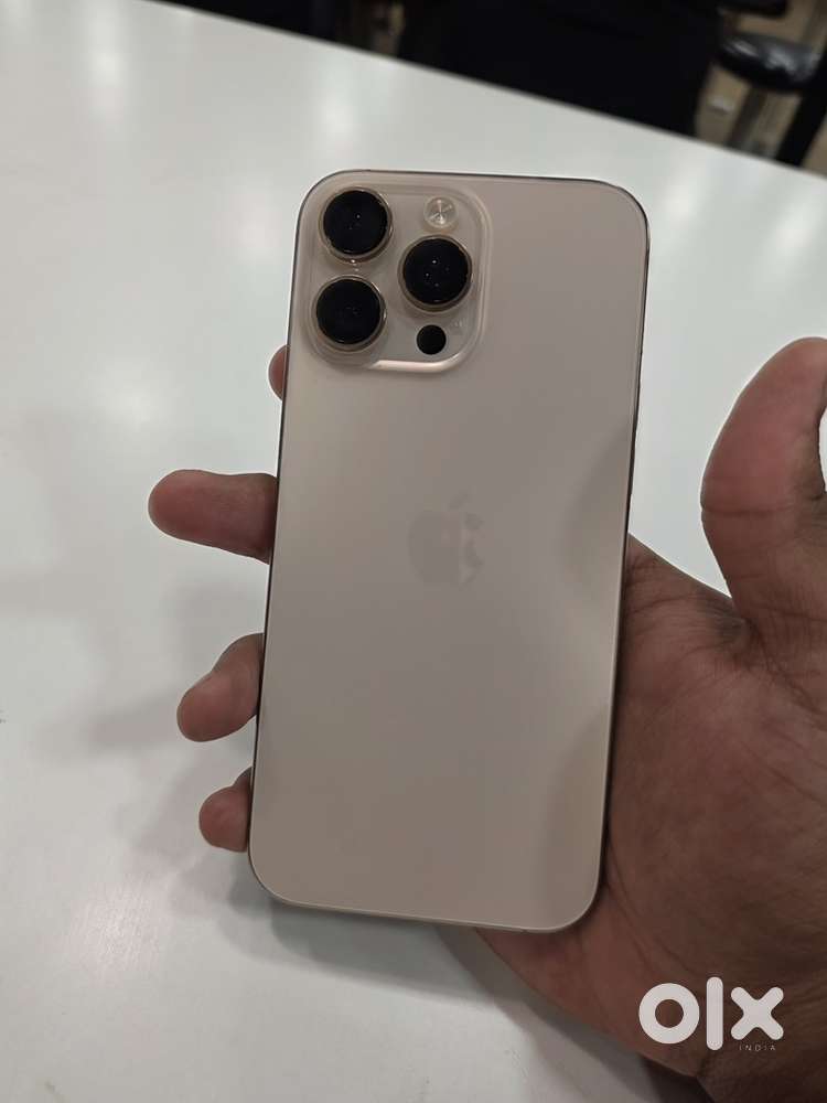 17 Pro Max 512 GB desert titanium color