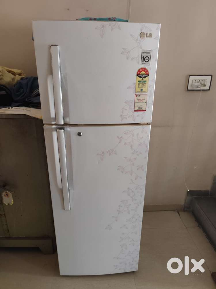 LG 310 L 4 Star Frost-Free Double Door Refrigerator, model GL-D322RPJL