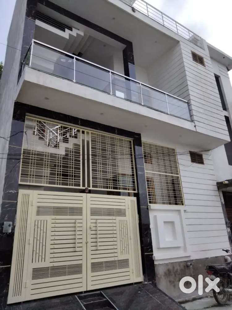 Independent house without land lord
