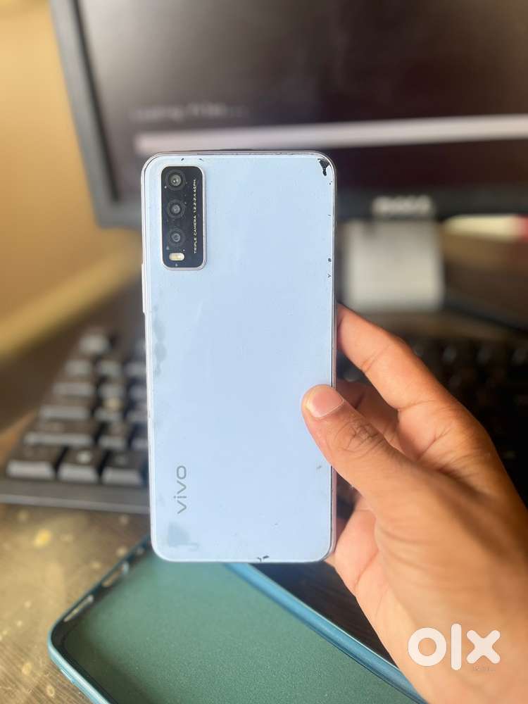 VIVO V2027 4 GB RAM 64 GB Back Panel change Good Condition