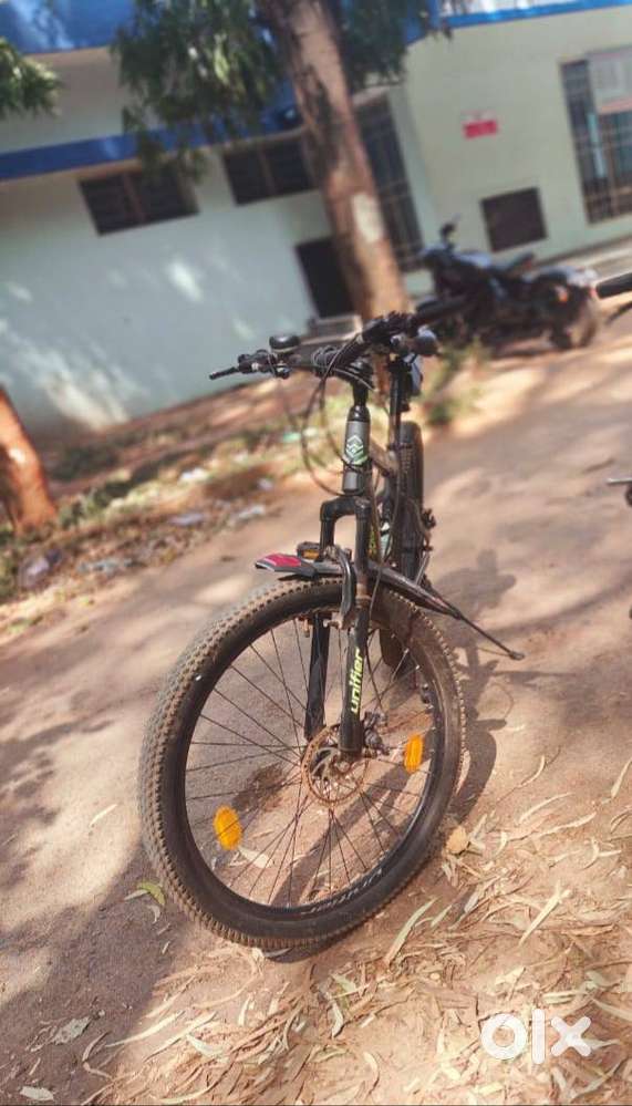 Gare cycle and frient 3 gare and back 7 gare