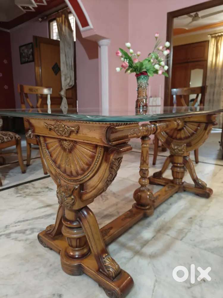 Six seater dining table glass top