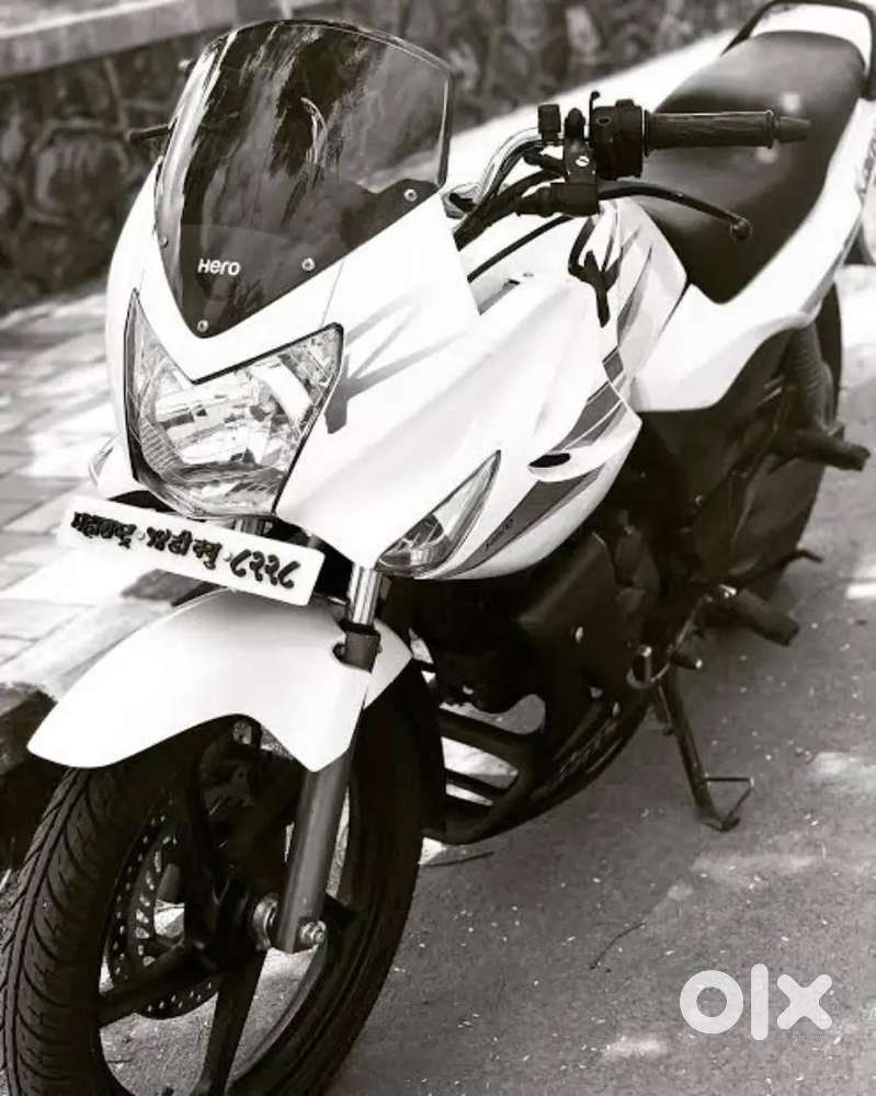 Read discriptionKarizma R white only Rc copy n transfer paper avaible