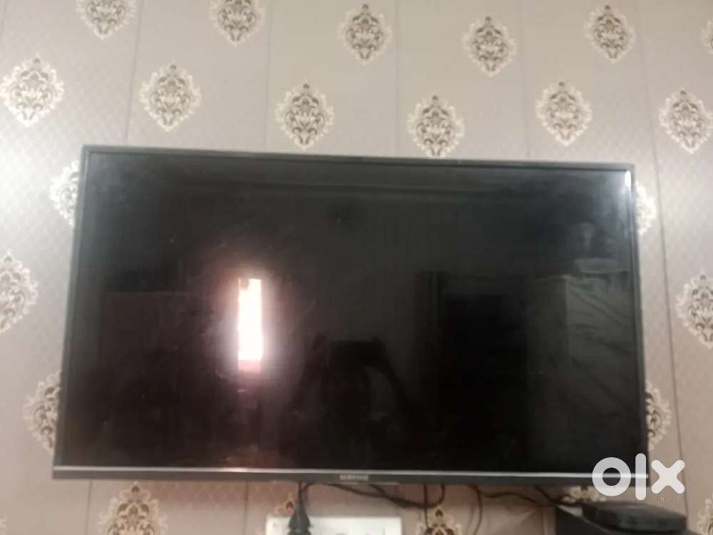 Samsung smart tv 42inch