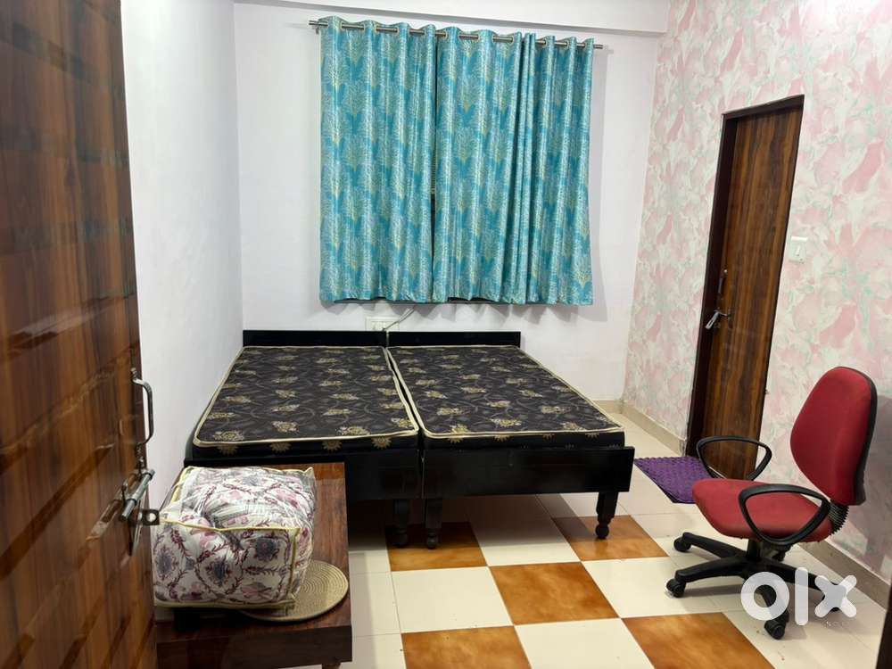 Weekly/Monthly Rentals