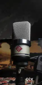 Neumann TLM 102 (2 years Old with BOX)