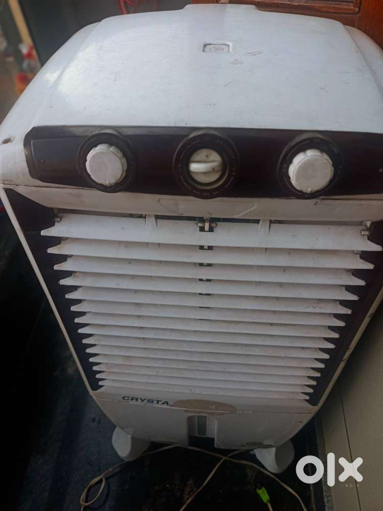 Crystal desert Cooler with brand new motor and pump with honeycomb pad