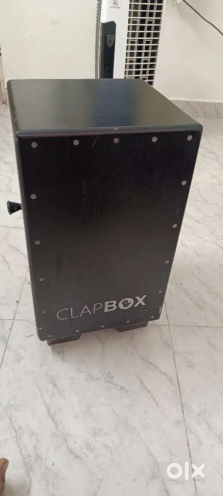 Clap box musical instruments