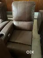 Home theatre recliner chairs