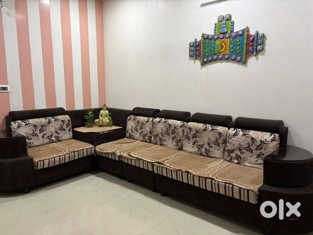 Comfortable and premium quality sofa set for sale