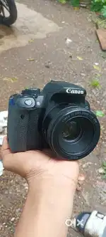 Canon 700D