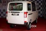 mahindra maxximo van