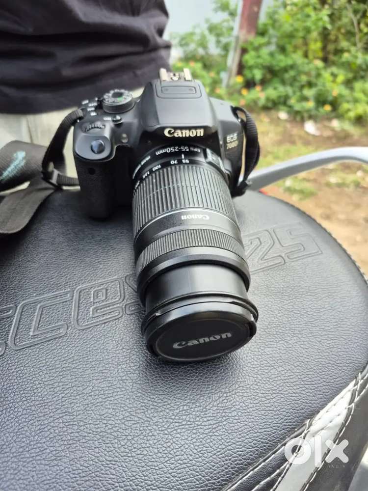 Canon 700D