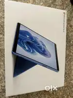 Microsoft Surface Pro 9 13 (256GB SSD, Intel Core i5 12th Gen, 8GB
