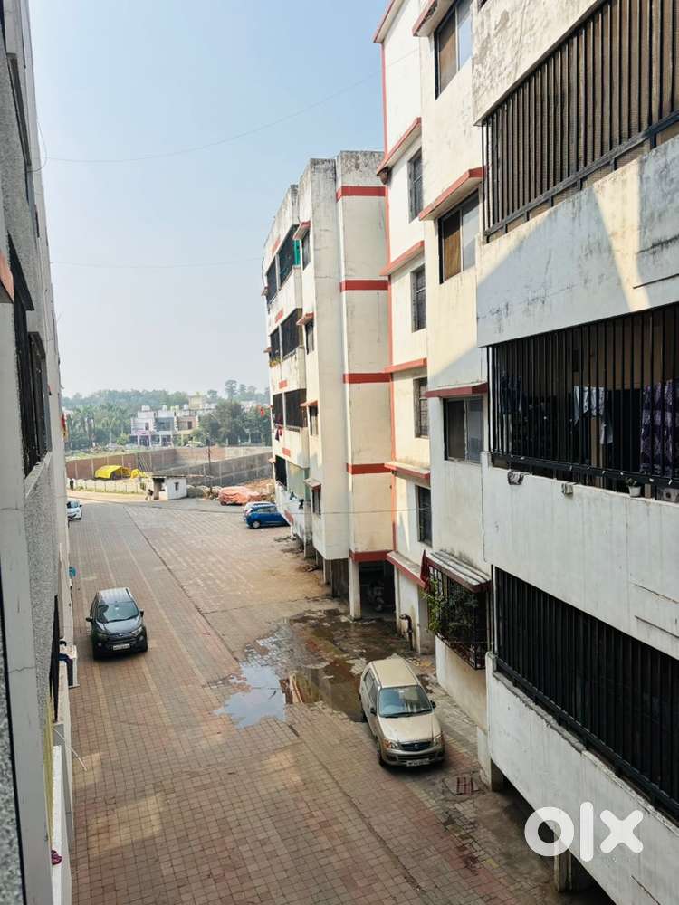 Newly flat vacant in the heart of city