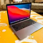 MacBook M1 2022