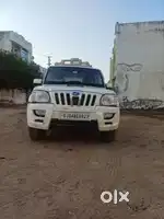 Good Condition 

Genuine car

Regular service