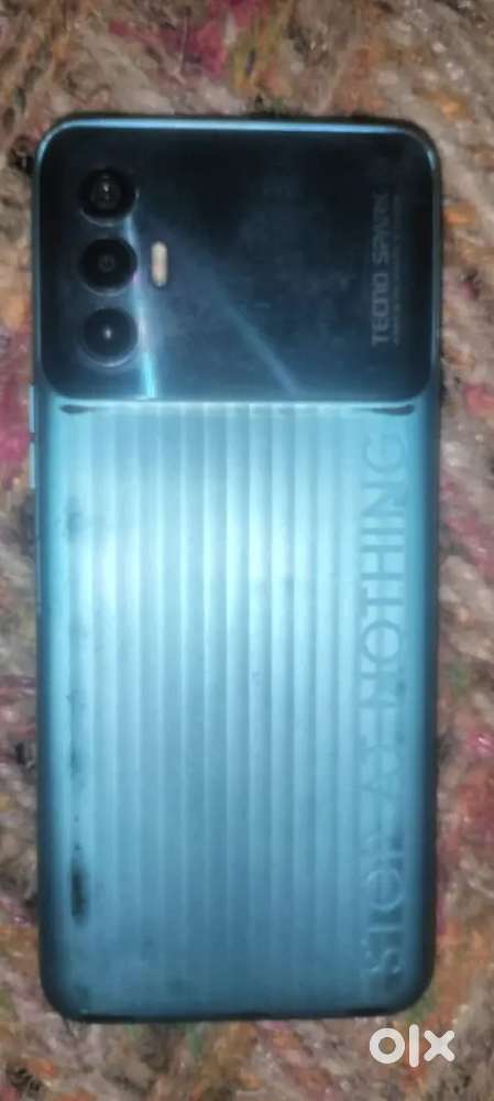 Argent contact me tecno spark 8pro. Kam jyada hoga screen cracks hai