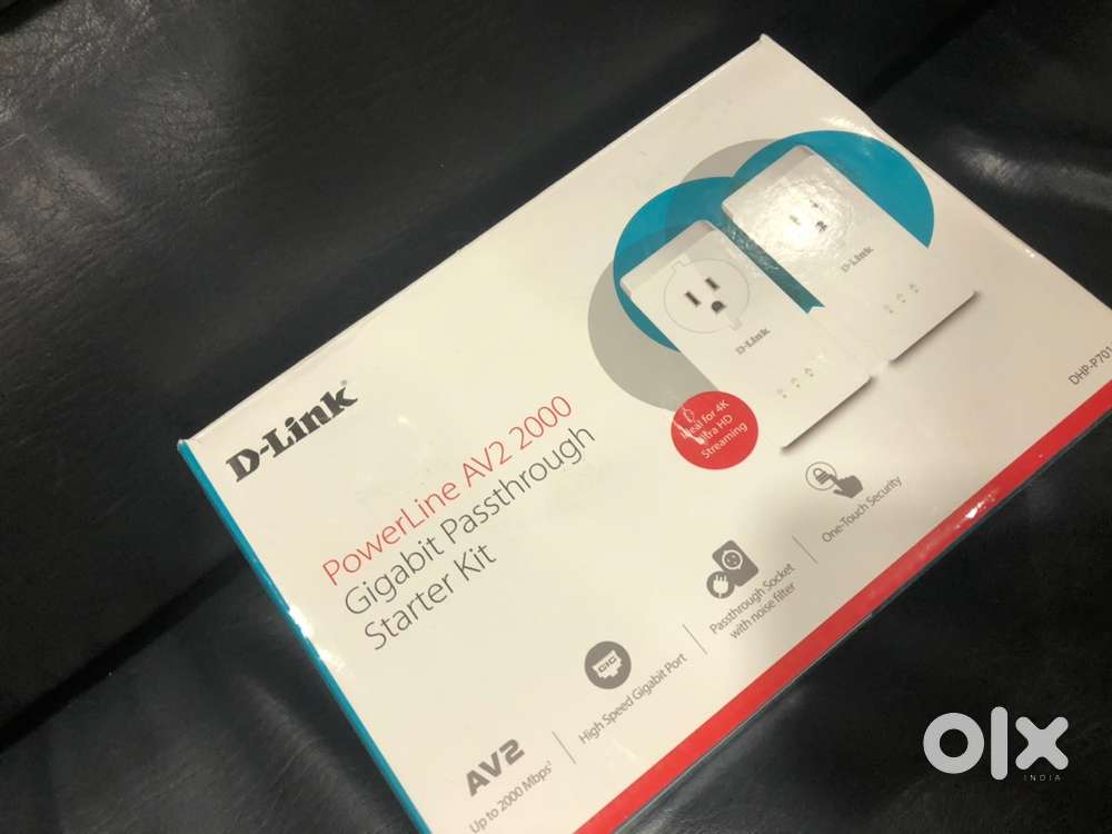 D-Link DHP-P700AV PowerLine AV2 2000 Gigabit Passthrough Adapter