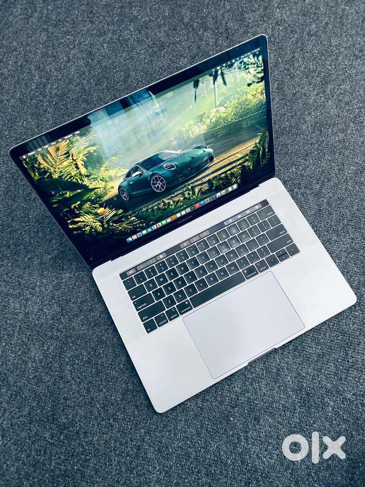 Macbook pro 15 inch 2019-i9 with Dual graphics-16/512