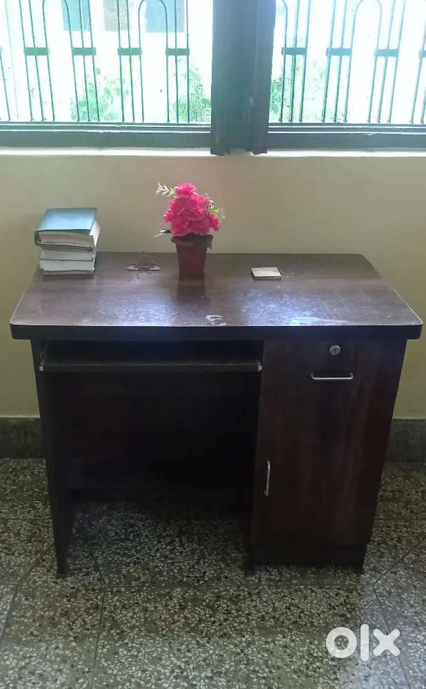 Computer/Study Table