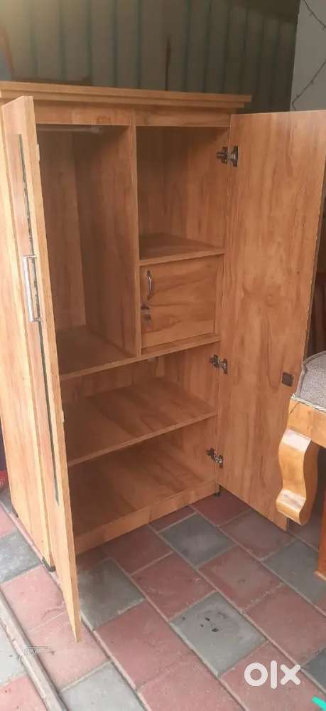 #Alamara#wardrobe#steel alamara#wooden alamarah#shelf#rack#book shelf