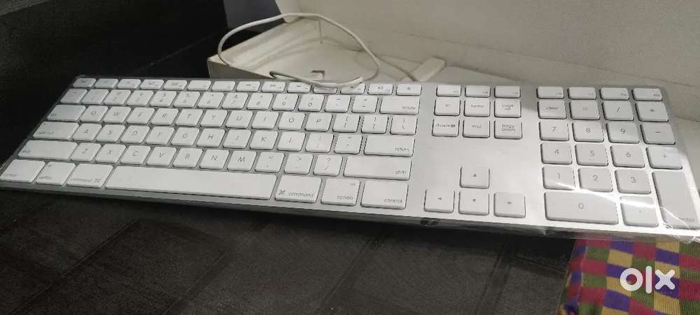 Apple keyboard wired