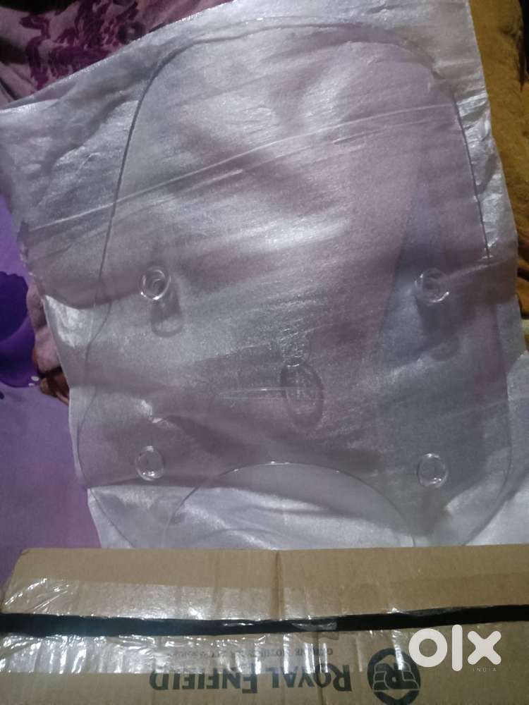 Royal Enfield Meteor 350 cc, wind shield