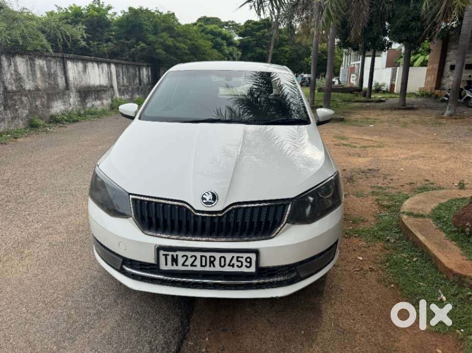Skoda Rapid 1.5 TDI AT Style, 2019, Petrol