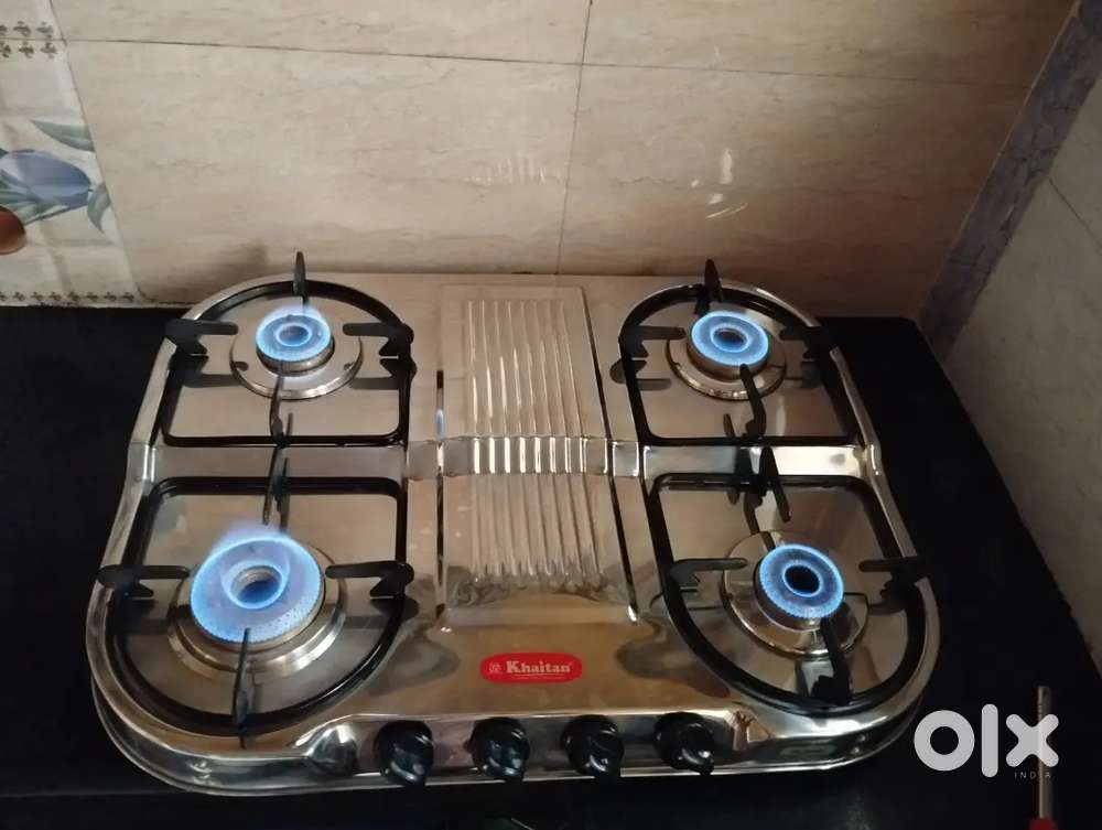 GAS STOVE '4 BURNERS' STAINLESS STEEL ONLY @4550 FOR SALE HURRY UP!!