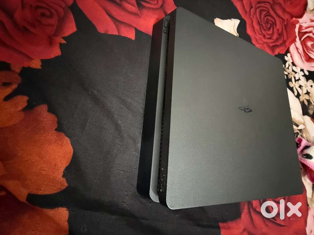Ps4, Sony Slim model, With 1Tb storage.