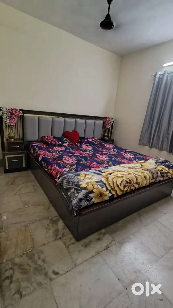 King size Bed With Sleepwell Matress+ Single Bed(without Mattress)