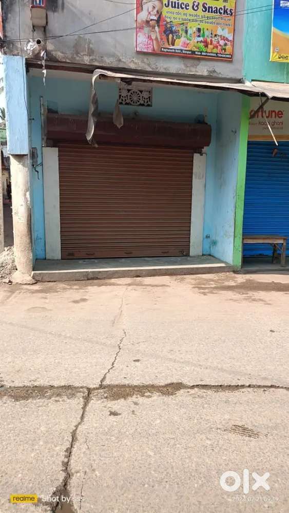 Selling the BOB ATM Ghara near Rasa Mandapa, banapur