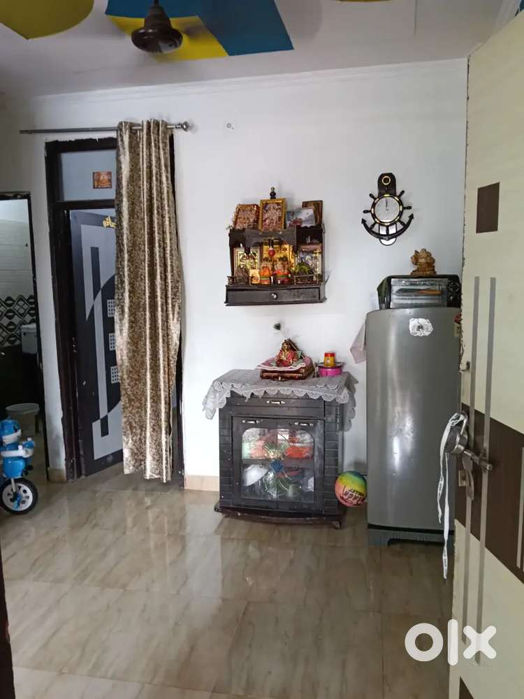 Good condition prime location