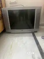 32’ colour tv for sale