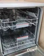 Bosch Dishwasher 13 place setting, Almost New, Just 1yr old.