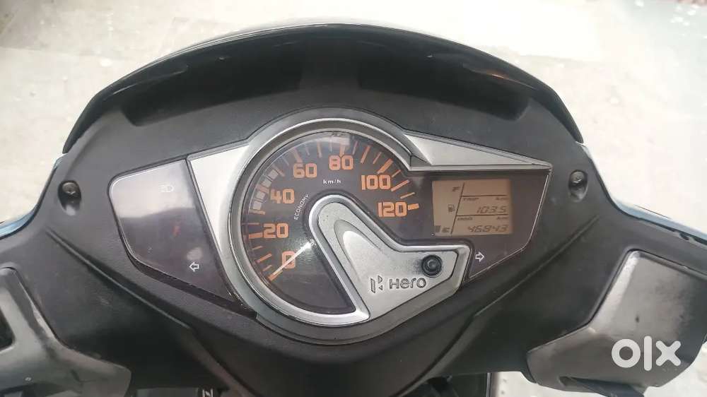 नई टायर लगी है गाड़ी बहुत अच्छी कंडीशन में है ।