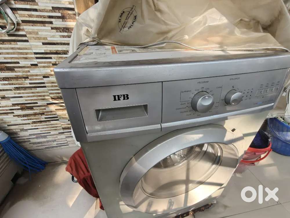 IFB FRONT LOADING FULLY AUTOMATIC WASHING MACHINE