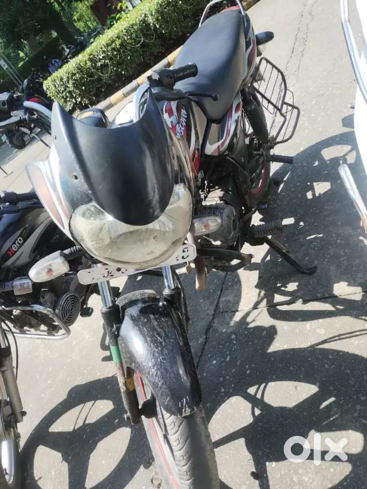 Bohot badhiya bike h average bhi badhiya h
