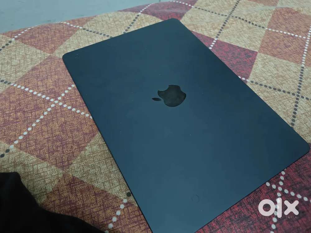 MacBook air M2