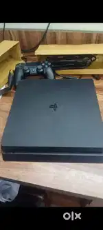 PS4 WITH 10 GAMES