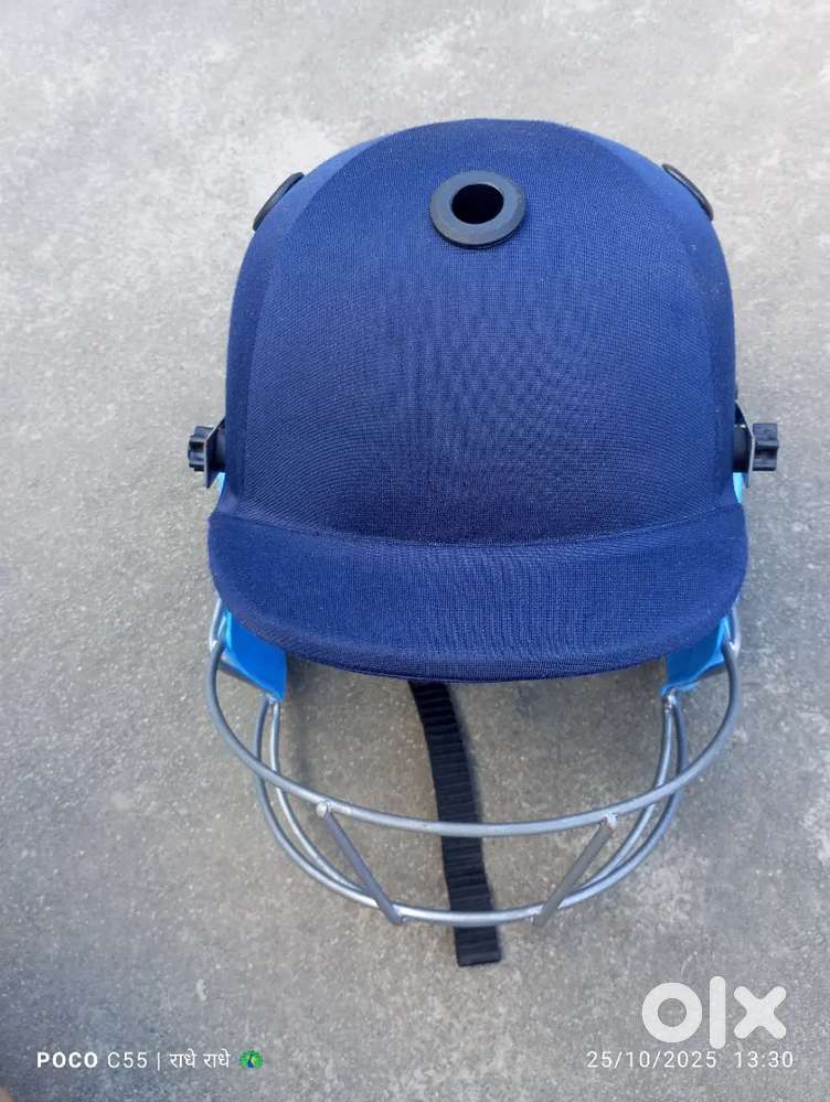 I want to sell my cricket kit .