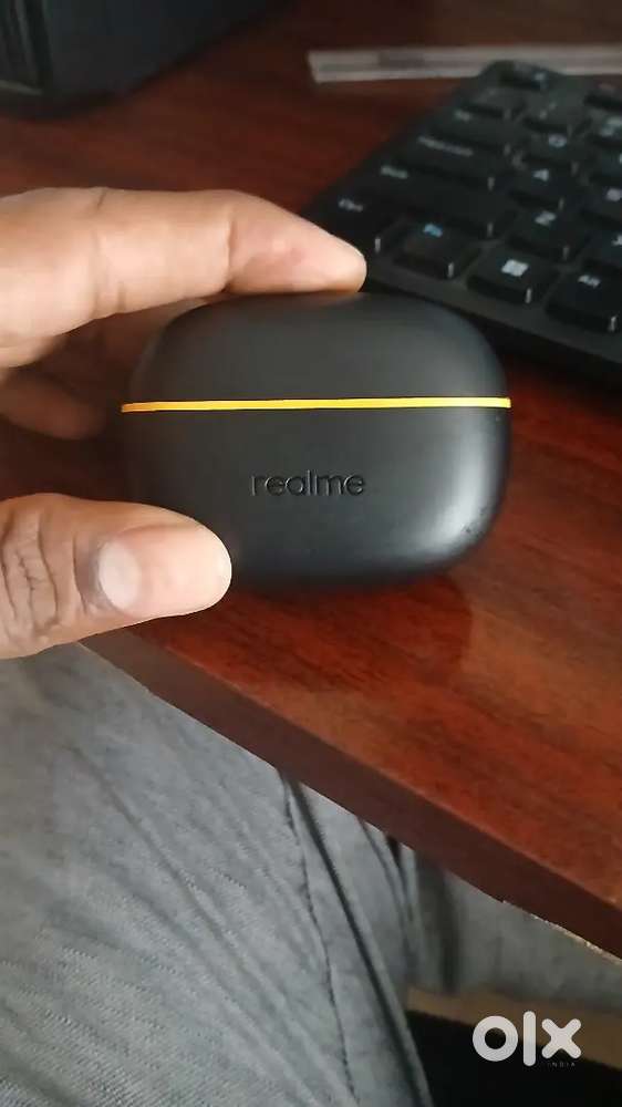 Realme earbuds T200 Lite (1 Week Used)