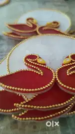 Plastic material par bharat kam only ladies chahiye
