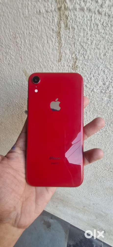 Iphone Xr  ( red colour) 128