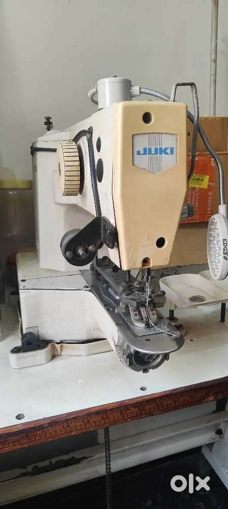 Kaza and button machine (juki)